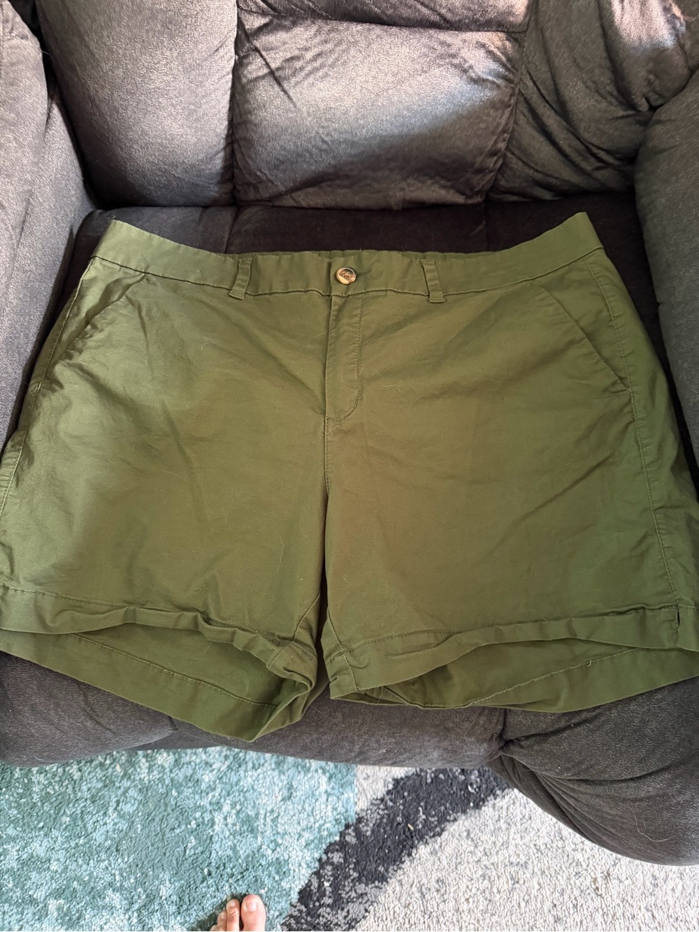 Old Navy Olive Green Women's Chino Shorts